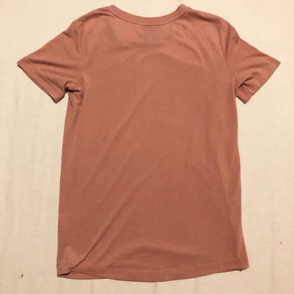 Nike Womens Size XS Tshirt Tee Shirt Sportswear Activewear - Picture 13 of 15